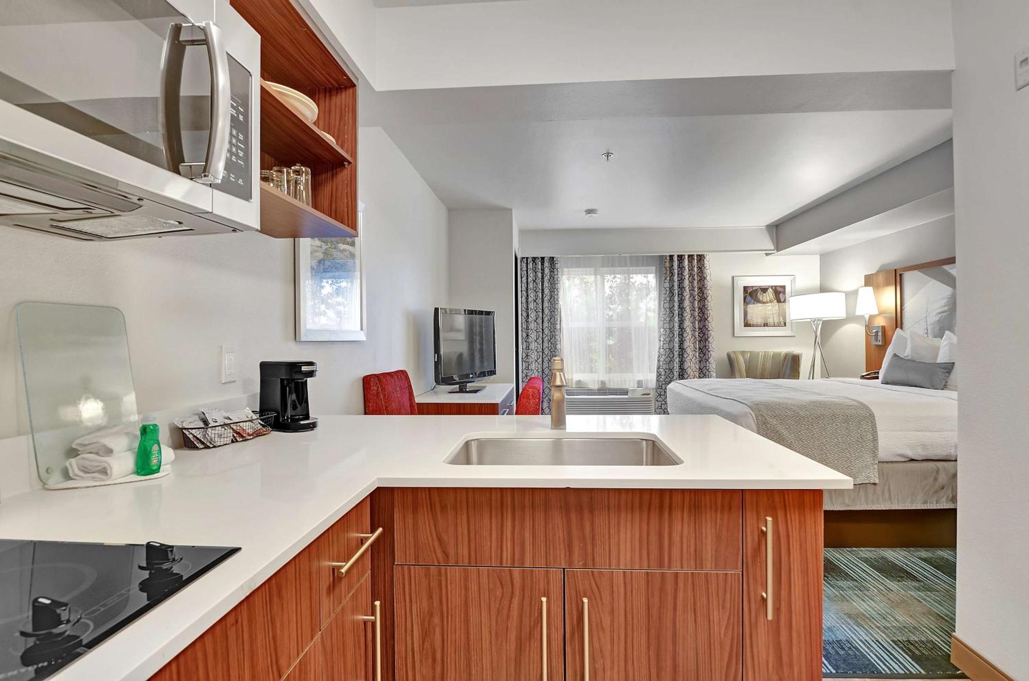 Executive Residency By Best Western Navigator Inn & Suites Everett Exteriér fotografie