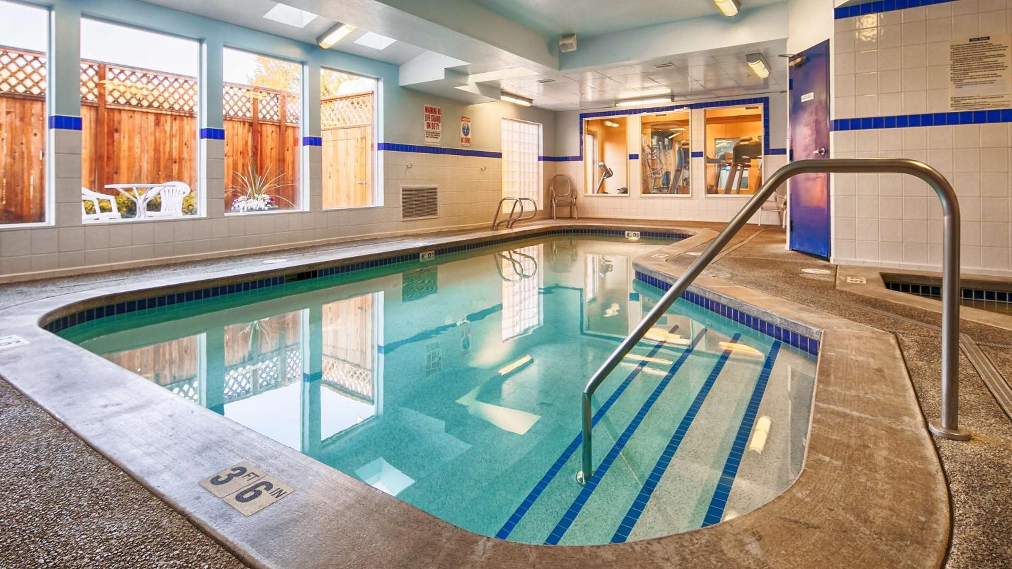 Executive Residency By Best Western Navigator Inn & Suites Everett Exteriér fotografie