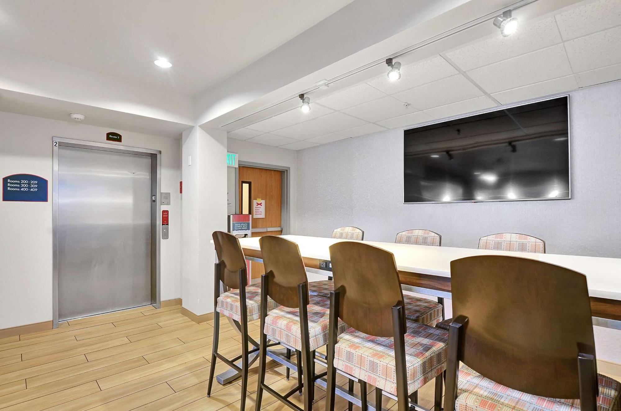 Executive Residency By Best Western Navigator Inn & Suites Everett Exteriér fotografie